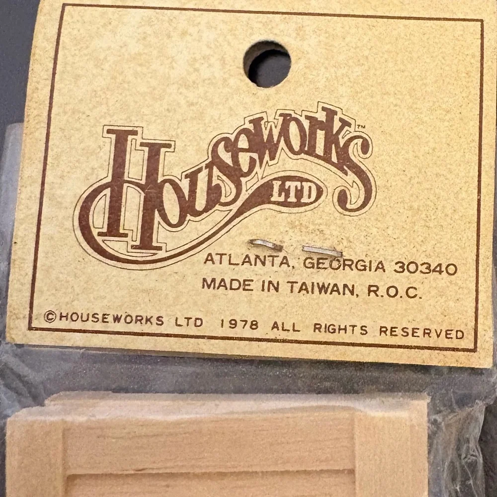 Houseworks louvered‎ dollhouse miniature shutters made of unfinished wood NWT